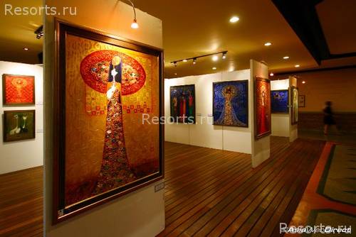 Kata Beach Resort & Spa 5